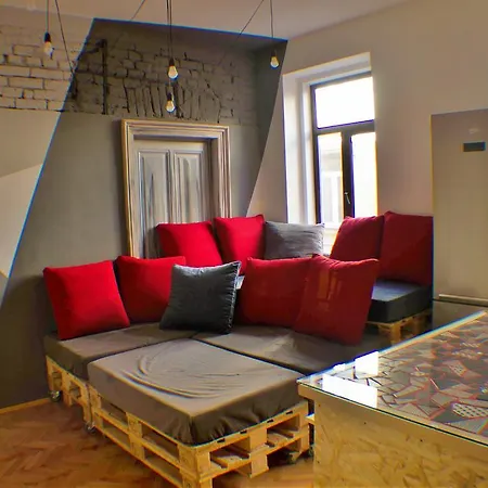 Cloud 9 Living Bukarest