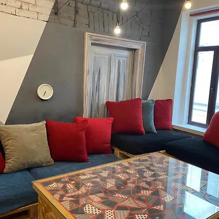 Cloud 9 Living בית הארחה