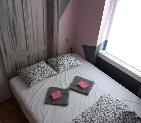 Cloud 9 Living Gasthuis Boekarest