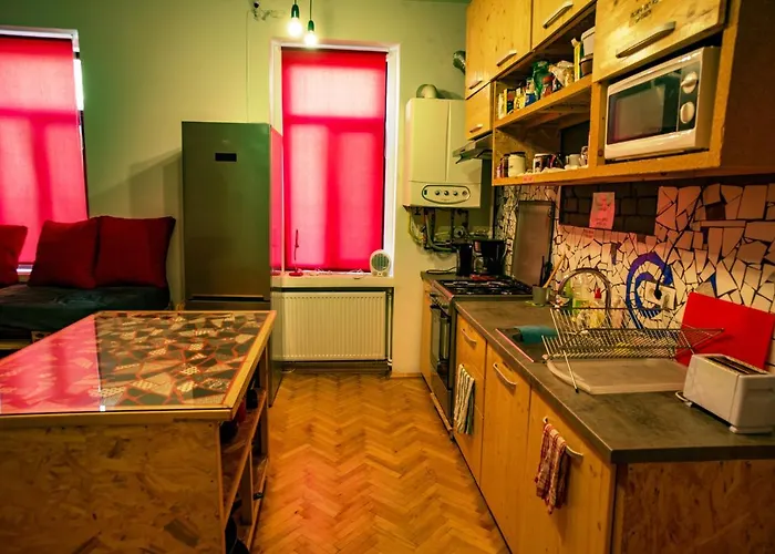 Cloud 9 Living 3* ブカレスト