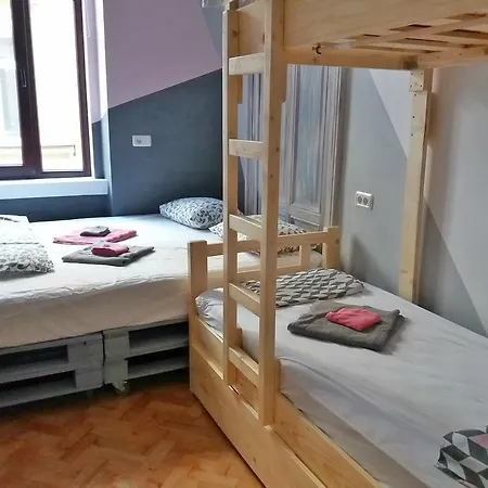 Cloud 9 Living Гостевой дом