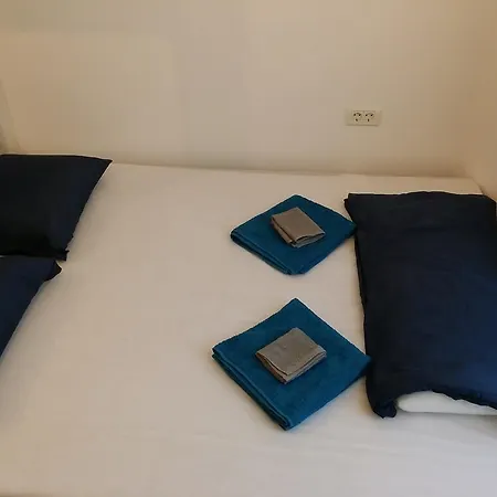 Cloud 9 Living בית הארחה 3*